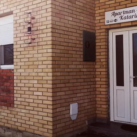 Katarina Apartament Golubăţ